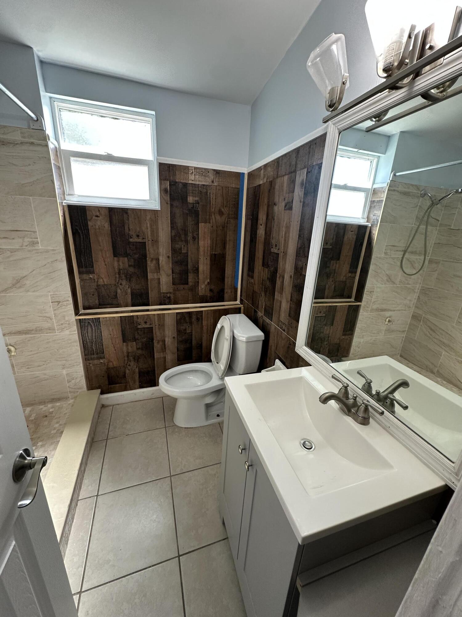 2024 Golfview Court Fort Pierce, FL 34950 - Photo 6 of 10 IMG_2985