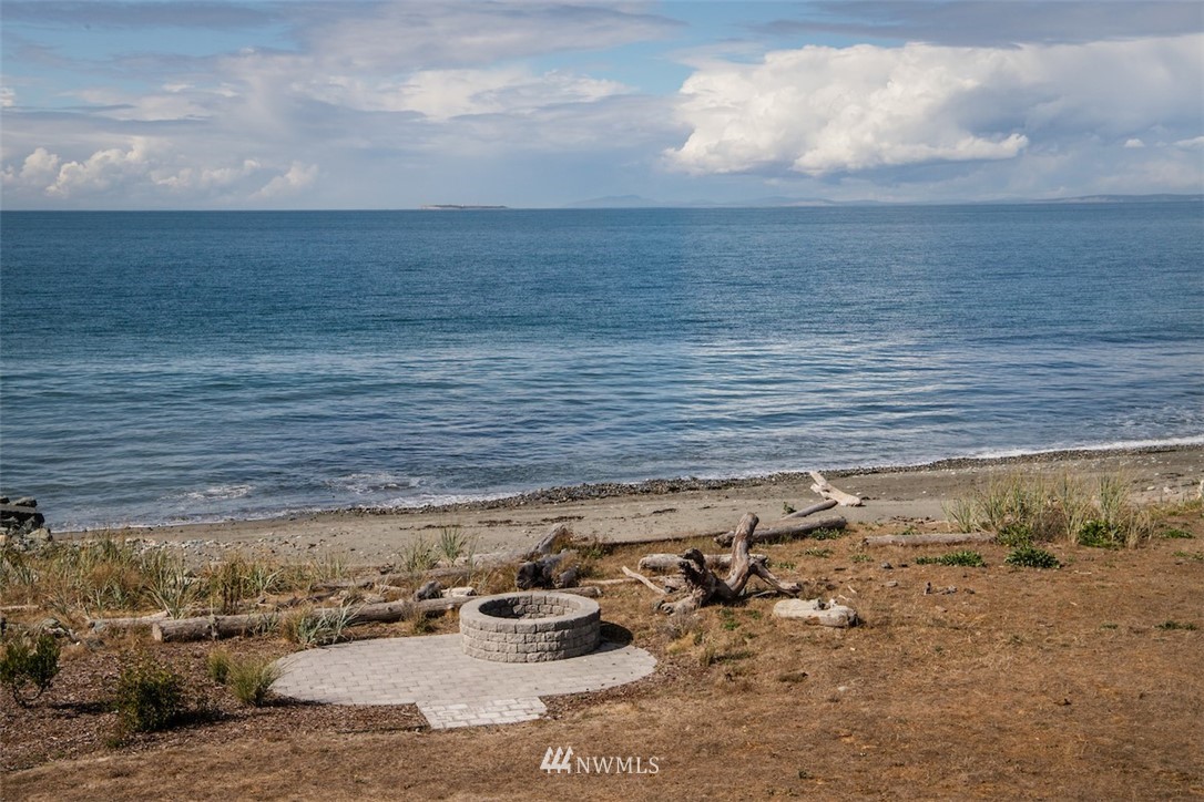 1527 West Beach Road Oak Harbor, WA 98277 - Photo 21 of 25 Gallery Image 21