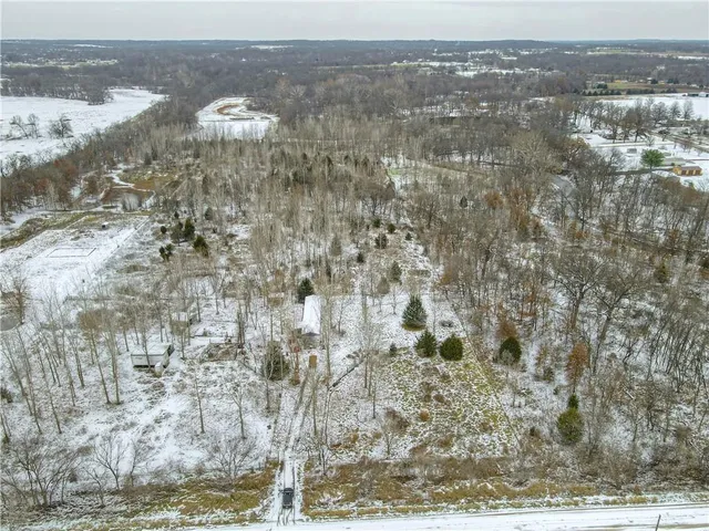 $350,000 | 1615 Northwest 450th Road, Kingsville, MO 64061