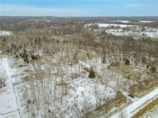 $350,000 | 1615 Northwest 450th Road, Kingsville, MO 64061