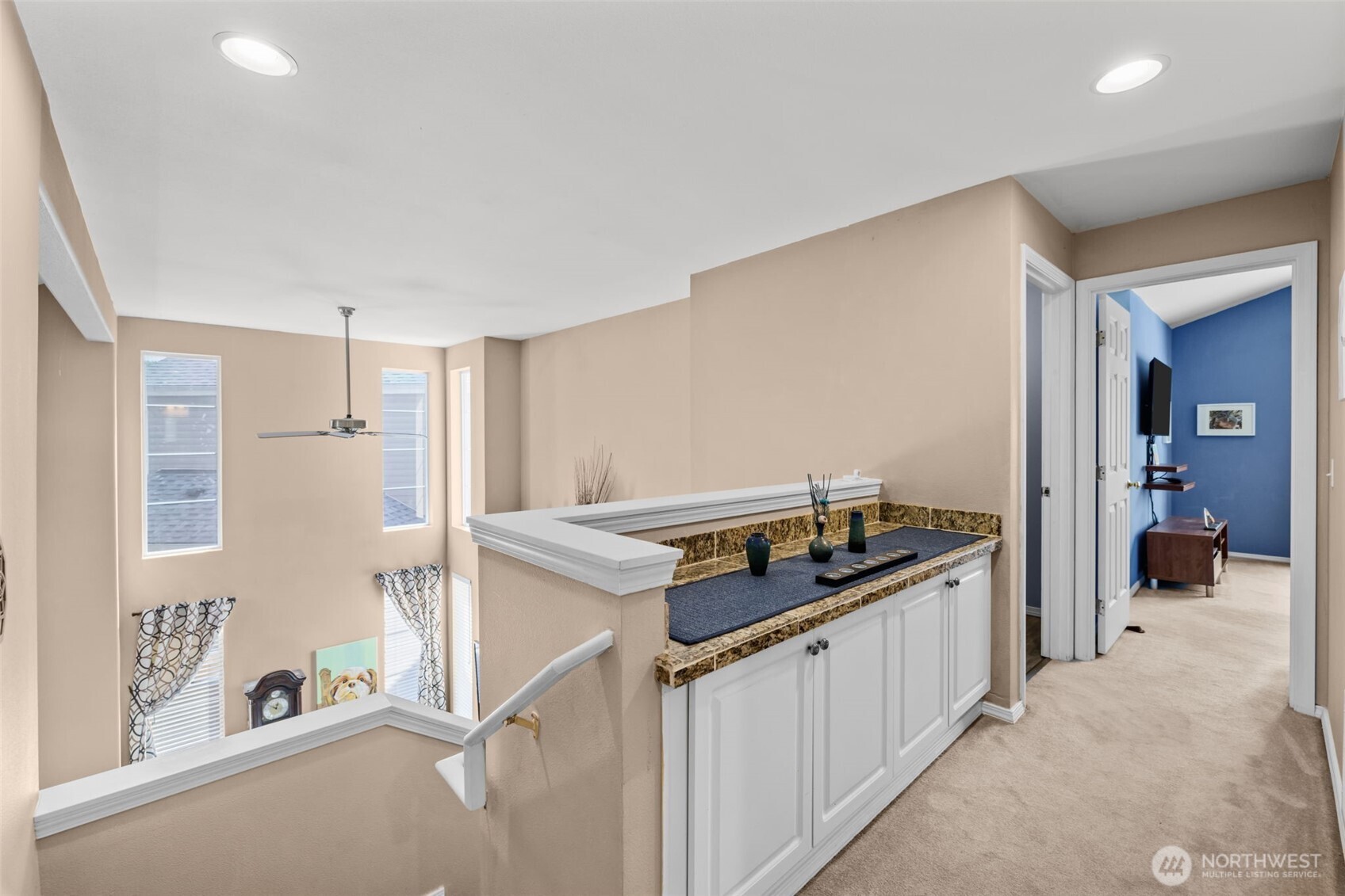 5021 South 232nd Street, Unit 75 Kent, WA 98032 - Photo 17 of 40 a kitchen that has a stove and a refrigerator