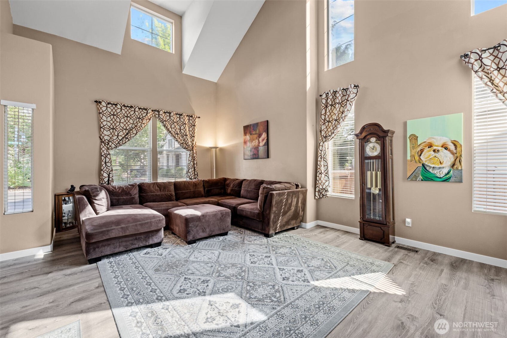 5021 South 232nd Street, Unit 75 Kent, WA 98032 - Photo 7 of 40 a living room with furniture and window