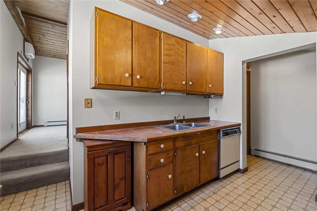 121 Brewer Road Saxonburg, PA 16056 - Photo 35 of 50 a view of a kitchen with electric appliances
