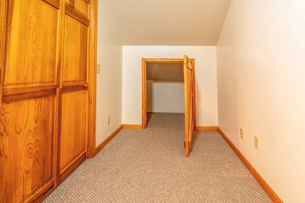 314 Ruby Ridge Young Harris, GA 30582 - Photo 22 of 39 a view of an entryway