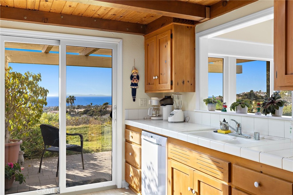 200 Avenida Baja San Clemente, CA 92672 - Photo 12 of 32