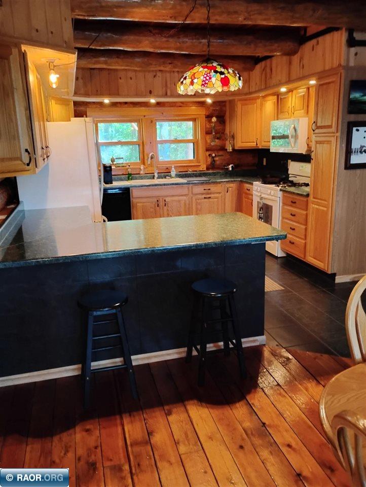 14065 Klos Py Road Ely, MN 55731 - Photo 5 of 42
