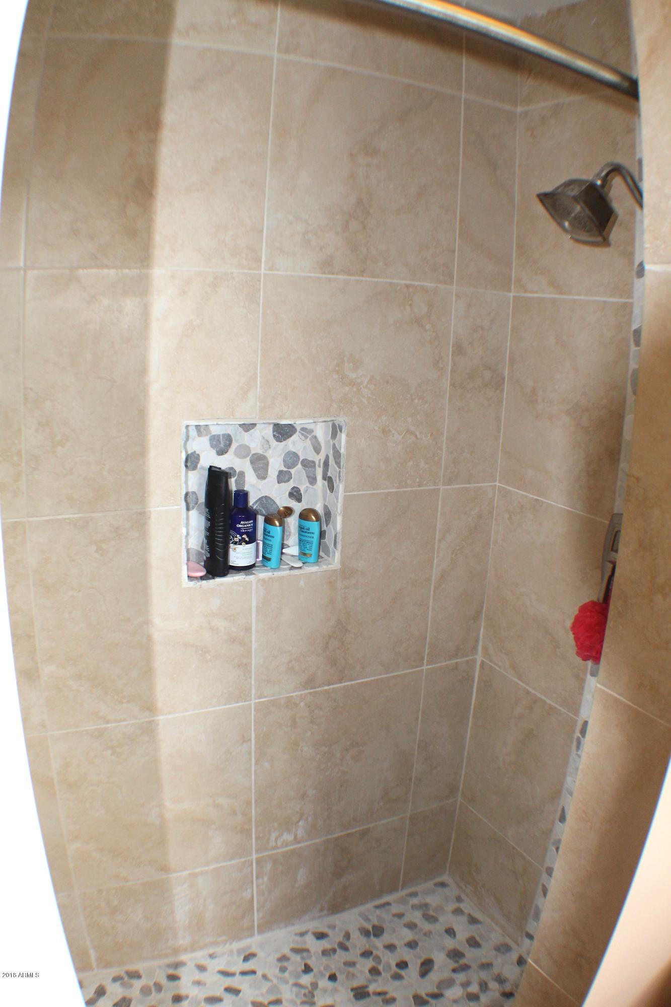 3938 West Royal Palm Road Phoenix, AZ 85051 - Photo 15 of 19 Master Bathroom