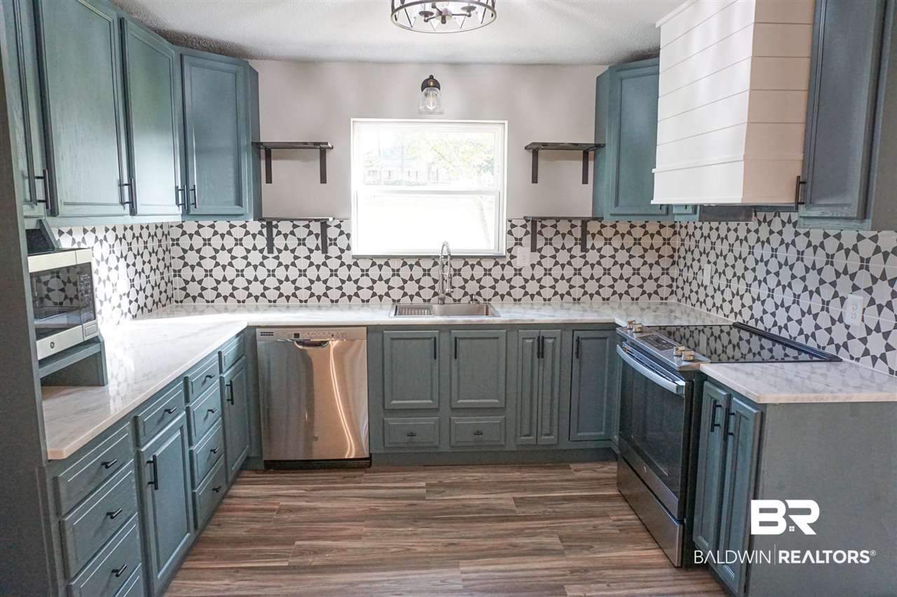 5541 Dogwood Trail Eight Mile, AL 36613 - Photo 5 of 26