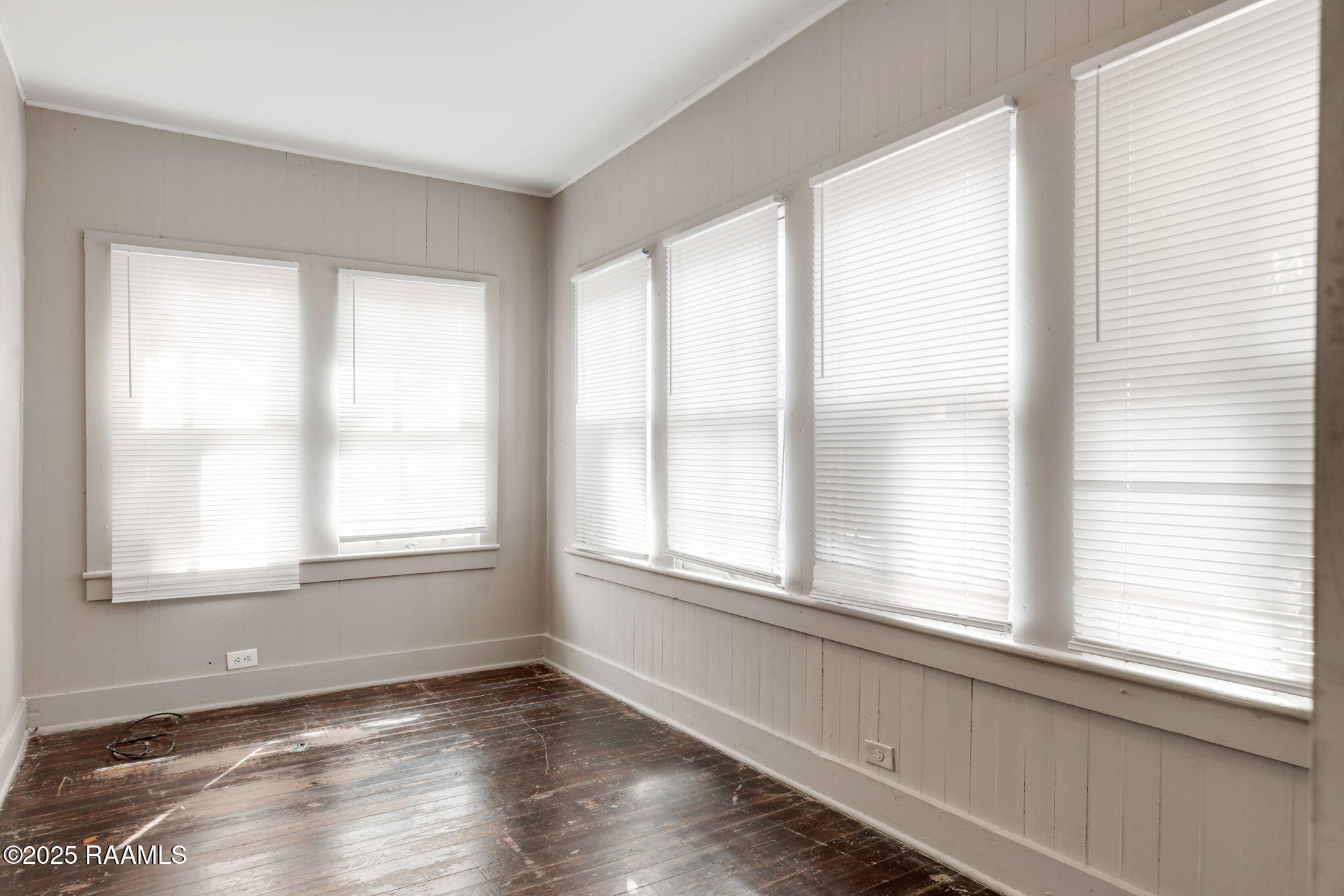 202 Carmel Drive Lafayette, LA 70501 - Photo 12 of 20 Front Hous