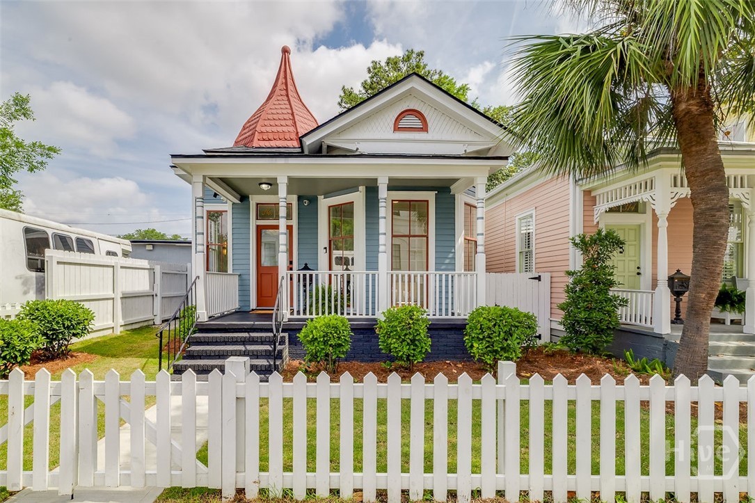 316 West 38th Street Savannah, GA 31401 - Photo 2 of 50