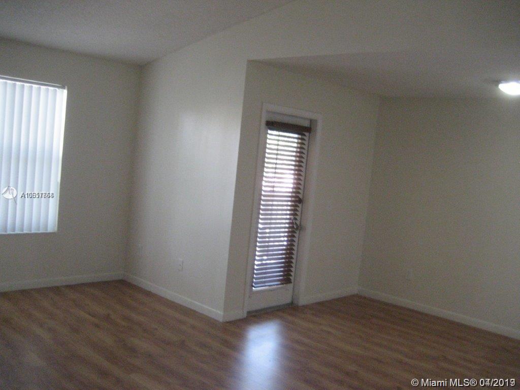 4261 West McNab Road, Unit 33 Pompano Beach, FL 33069 - Photo 3 of 22 Gallery Image 3