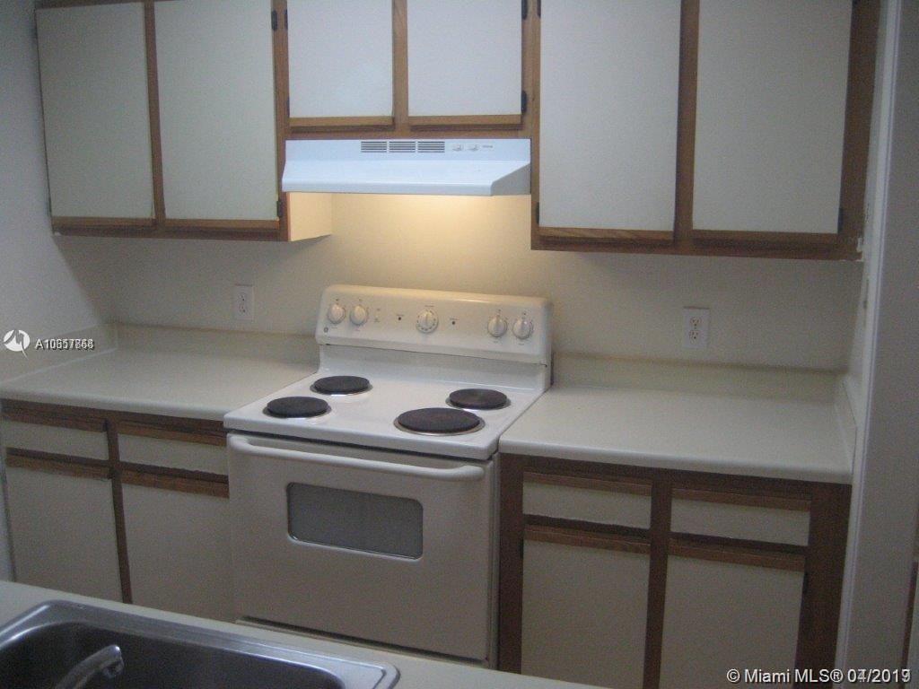 4261 West McNab Road, Unit 33 Pompano Beach, FL 33069 - Photo 6 of 22 Gallery Image 6
