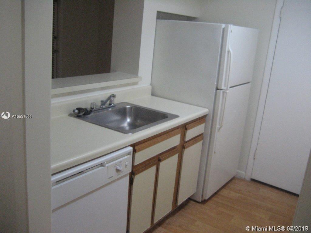 4261 West McNab Road, Unit 33 Pompano Beach, FL 33069 - Photo 7 of 22 Gallery Image 7