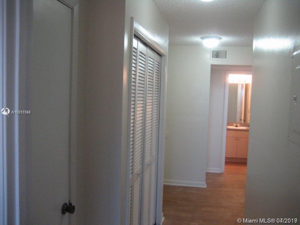 4261 West McNab Road, Unit 33 Pompano Beach, FL 33069 - Photo 9 of 22 Gallery Image 9