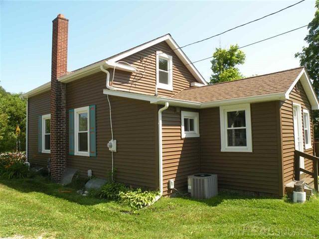 109 North Ridge Road Port Sanilac, MI 48469 - Photo 5 of 51