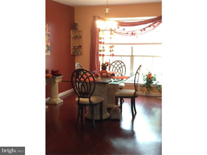 149 Crossing Way Lindenwold, NJ 08021 - Photo 5 of 23 Dining Room