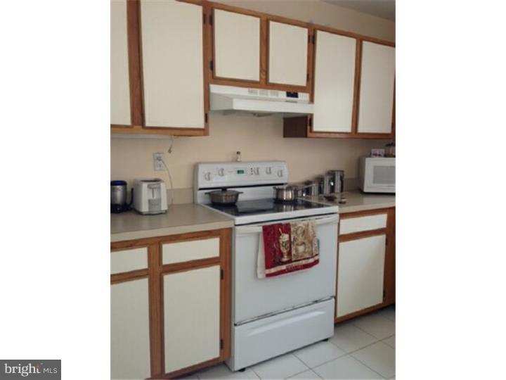 149 Crossing Way Lindenwold, NJ 08021 - Photo 8 of 23 Kitchen