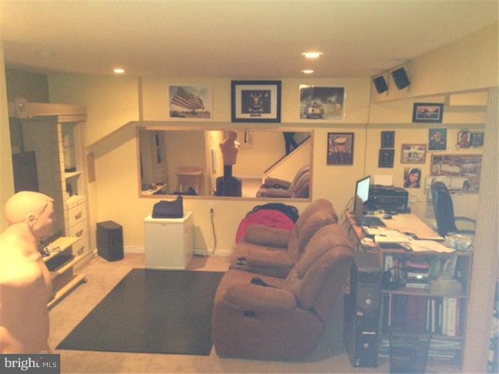 149 Crossing Way Lindenwold, NJ 08021 - Photo 10 of 23 Basement - Finished