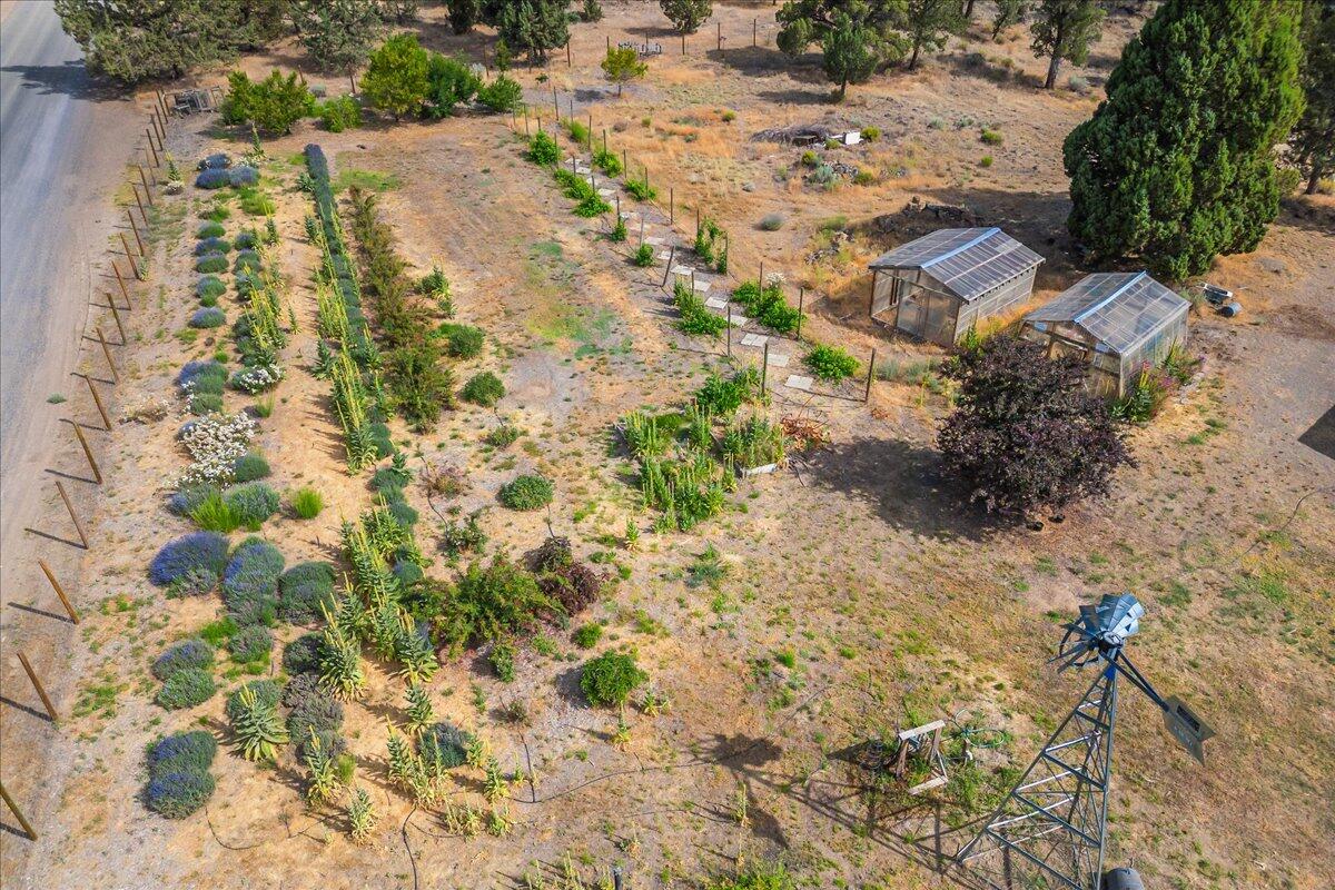 16963 Southwest Bullhead Road Terrebonne, OR 97760 - Photo 5 of 26 Aerial View Garden:Greenhouses