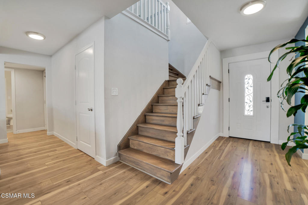 926 Talbert Avenue Simi Valley, CA 93065 - Photo 10 of 41 a view of entryway with wooden floor