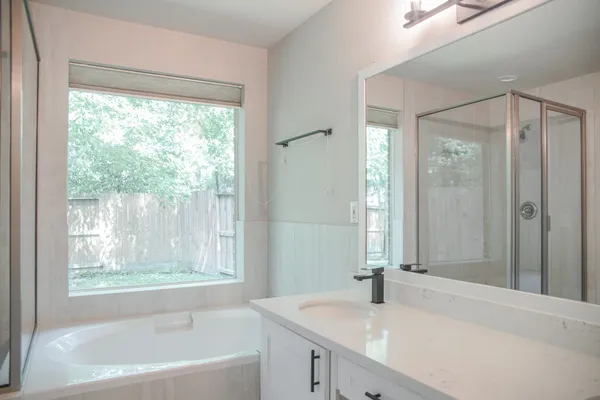 $2,600 | 91 North Willow Point Circle, The Woodlands, TX 77382