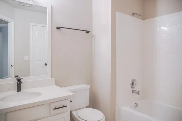 $2,600 | 91 North Willow Point Circle, The Woodlands, TX 77382