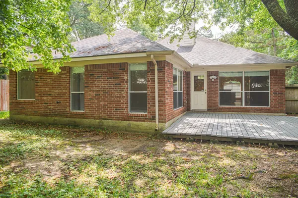 $2,600 | 91 North Willow Point Circle, The Woodlands, TX 77382