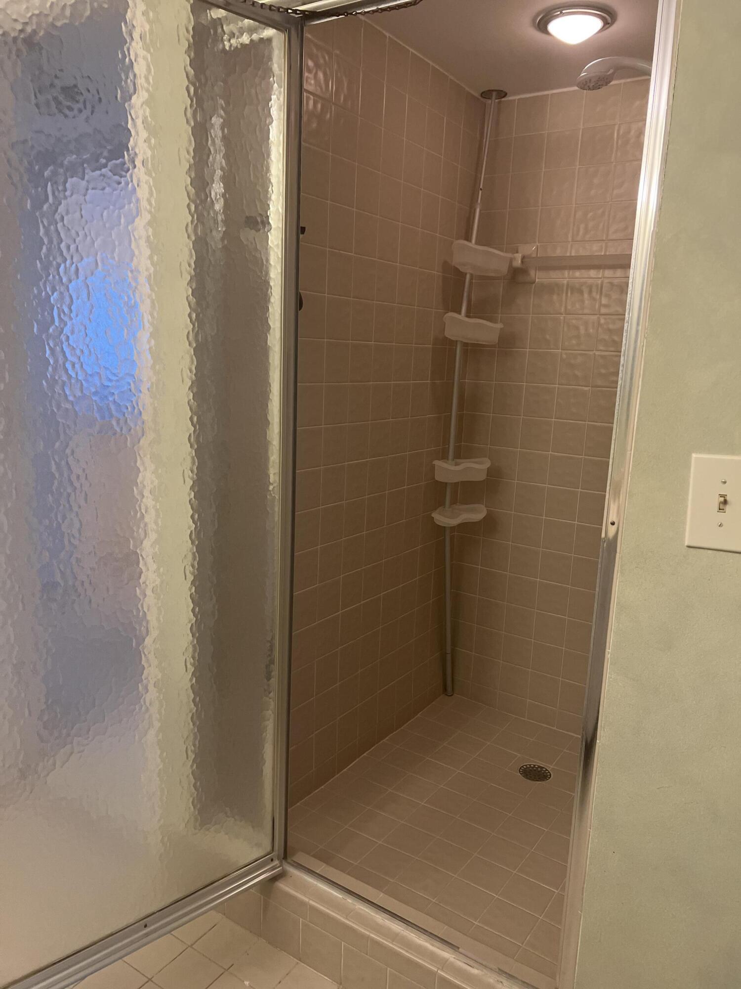 14475 Strathmore Lane, Unit 501 Delray Beach, FL 33446 - Photo 29 of 53 Shower