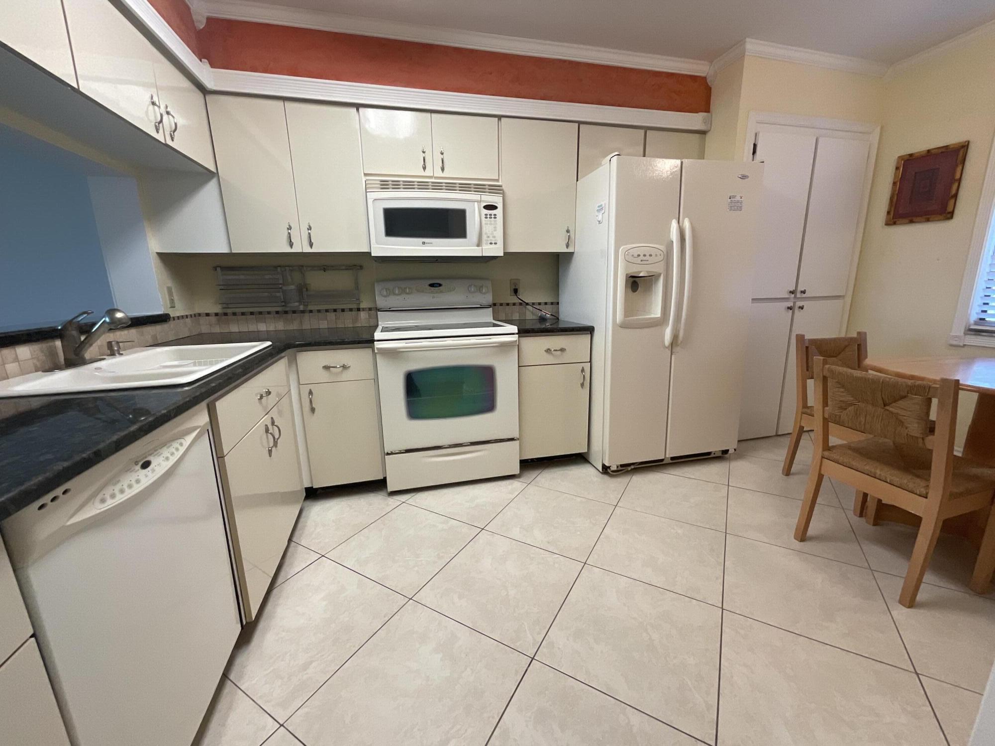 14475 Strathmore Lane, Unit 501 Delray Beach, FL 33446 - Photo 10 of 53 IMG_3085