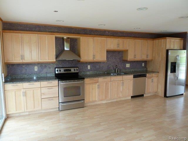 1318 East Romeo Road Oakland, MI 48363 - Photo 12 of 12 P1000315