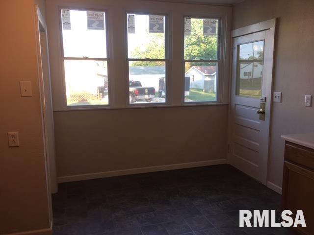 748 East Locust Street Canton, IL 61520 - Photo 9 of 25 Gallery Image 9