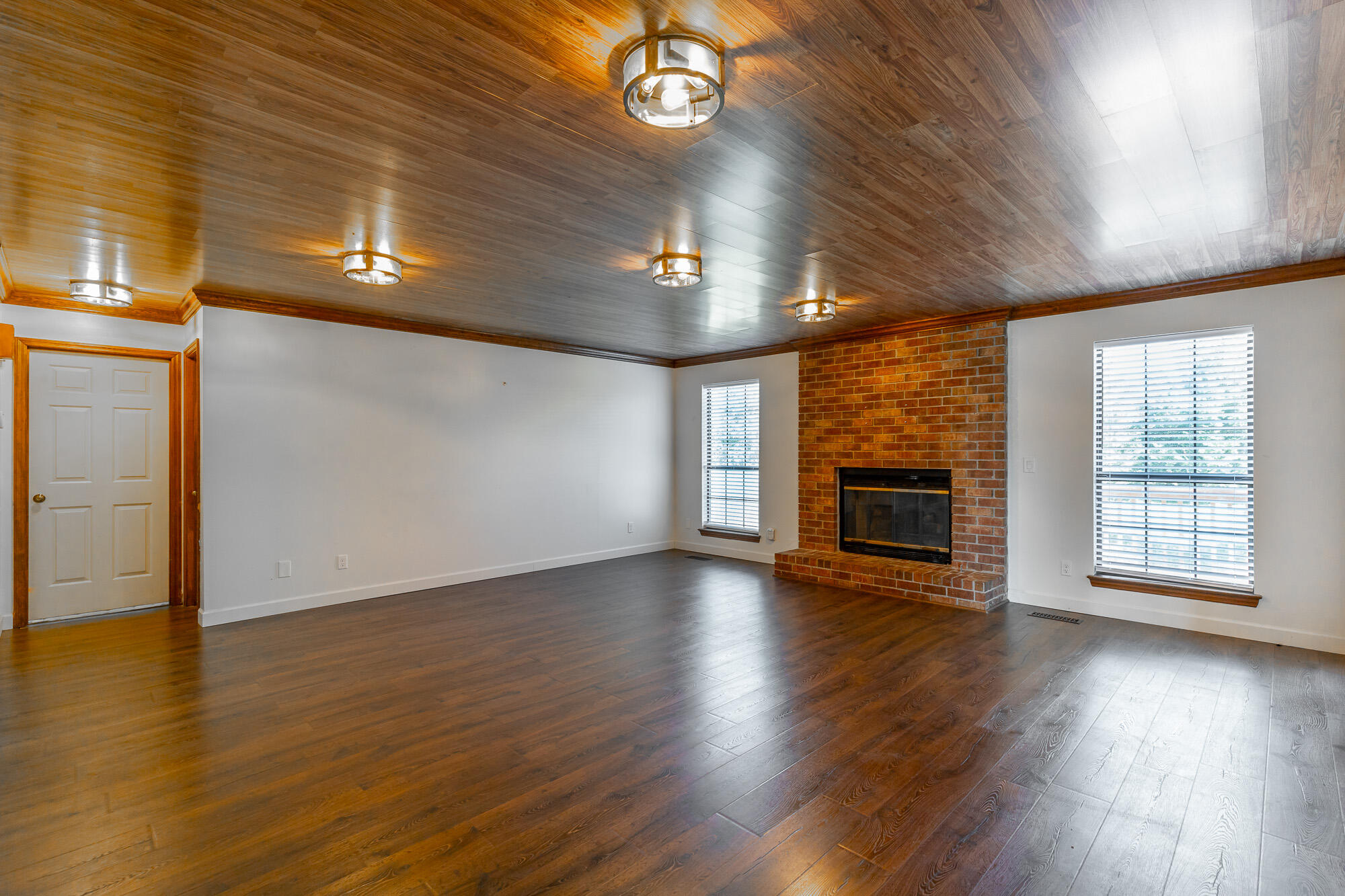 427 Valleybrook Road Hixson, TN 37343 - Photo 12 of 81 427 Valleybrook Road HD-34