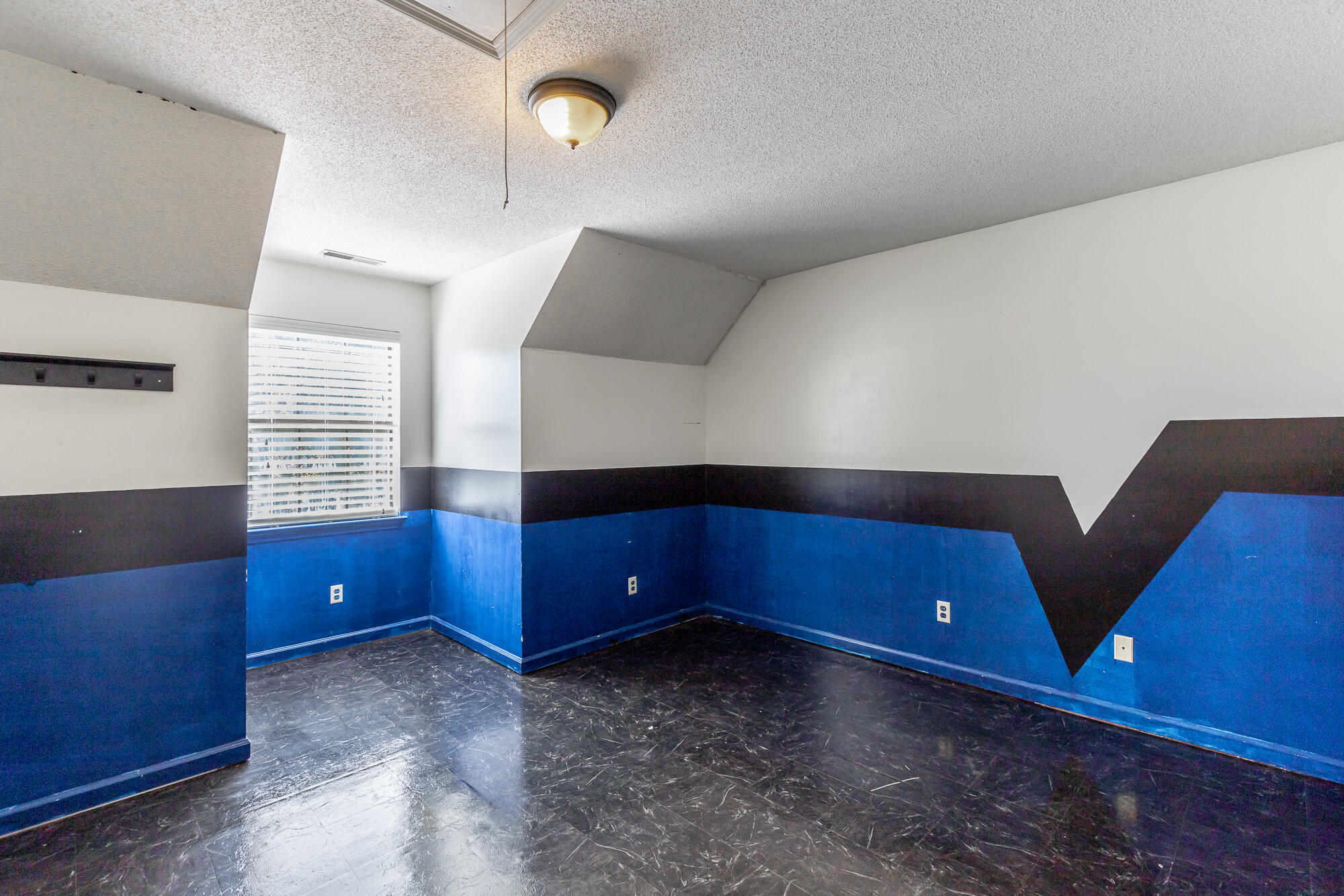 427 Valleybrook Road Hixson, TN 37343 - Photo 43 of 81 427 Valleybrook Road HD-70