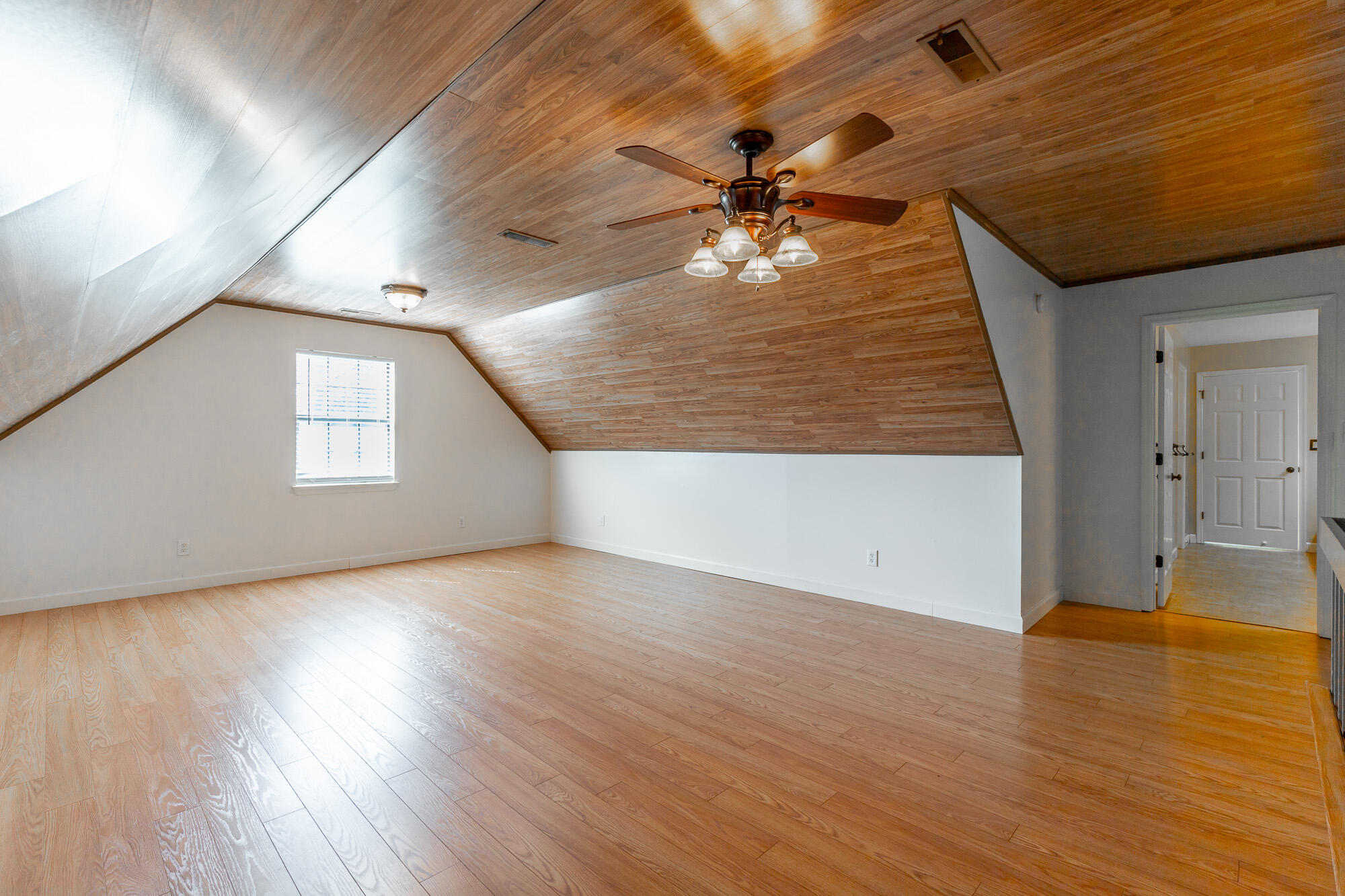 427 Valleybrook Road Hixson, TN 37343 - Photo 61 of 81 427 Valleybrook Road HD-90