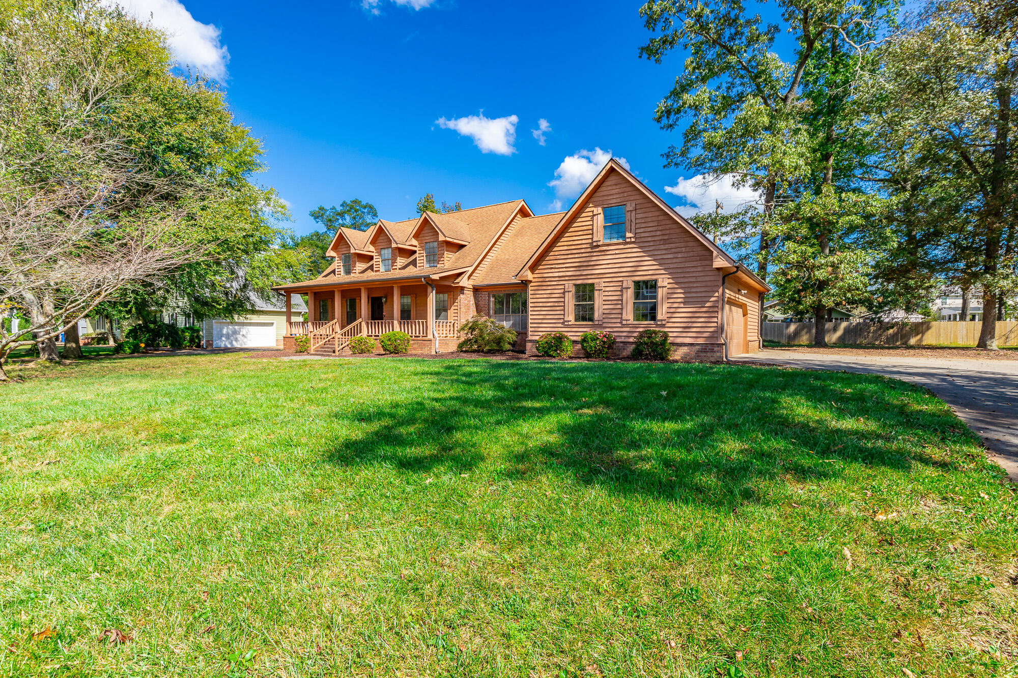 427 Valleybrook Road Hixson, TN 37343 - Photo 9 of 81 427 Valleybrook Road HD-9