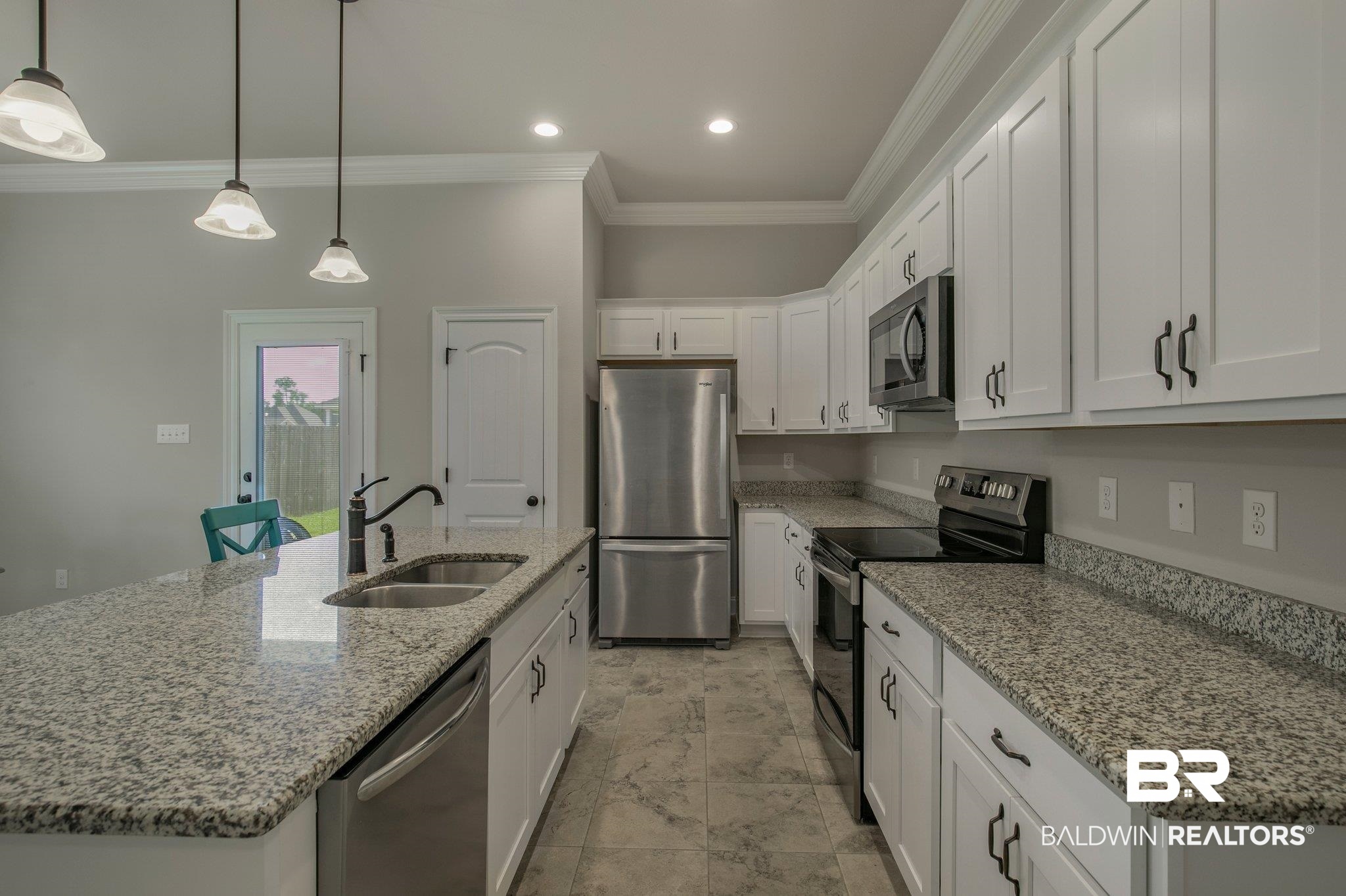 1716 Vivace Drive Foley, AL 36535 - Photo 18 of 39 Kitchen
