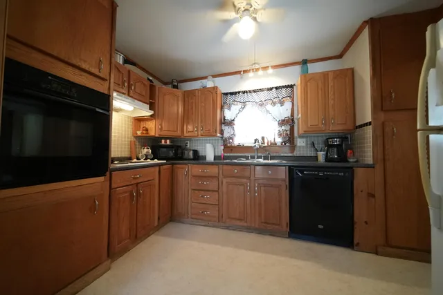 $170,000 | 23 Wilson Avenue, Houlton, ME 04730