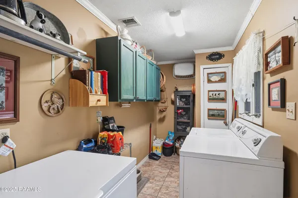 $216,500 | 160 Darwin Road, Franklin, LA 70538