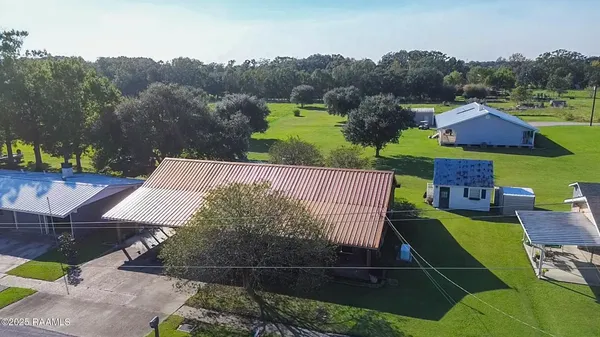 $216,500 | 160 Darwin Road, Franklin, LA 70538