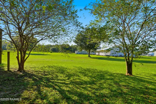 $216,500 | 160 Darwin Road, Franklin, LA 70538