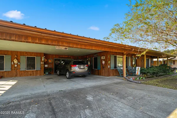 $216,500 | 160 Darwin Road, Franklin, LA 70538