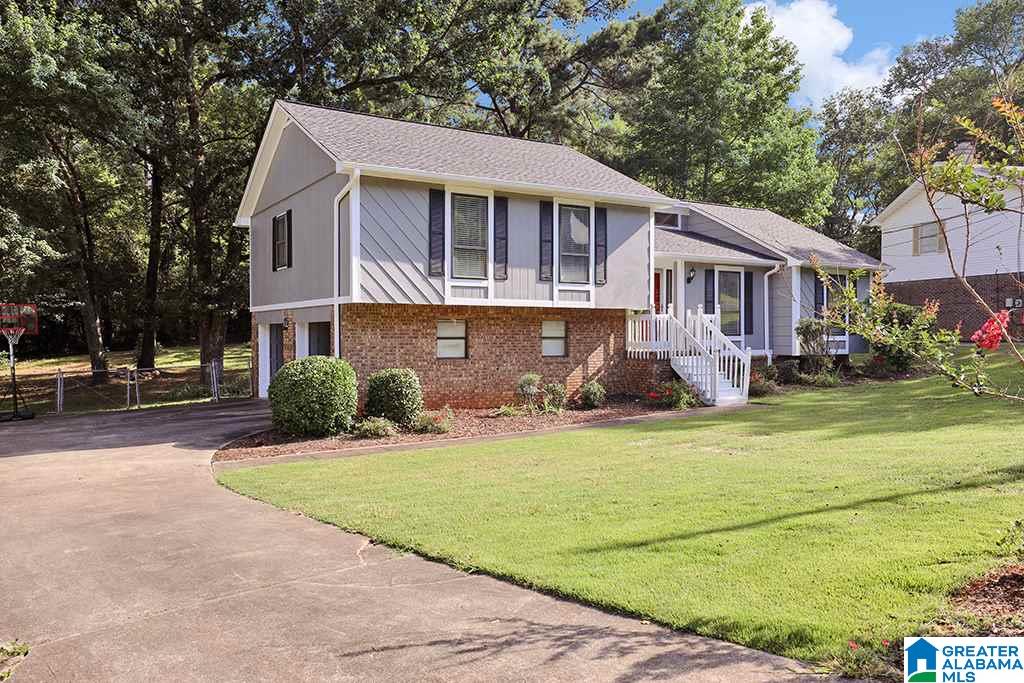 1456 Farmington Road Birmingham, AL 35235 - Photo 2 of 22