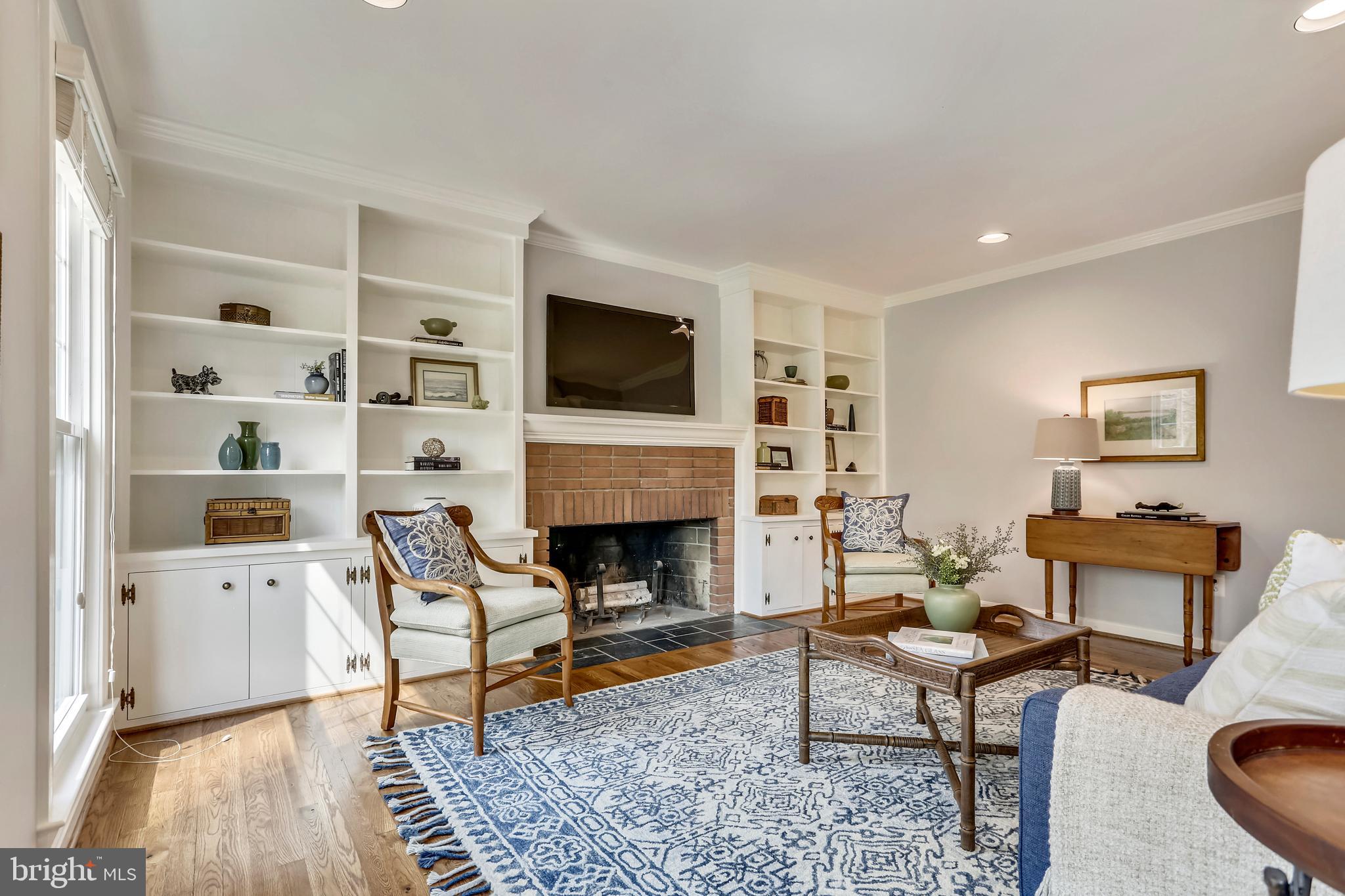 9017 Rouen Lane Potomac, MD 20854 - Photo 15 of 40 Family Room