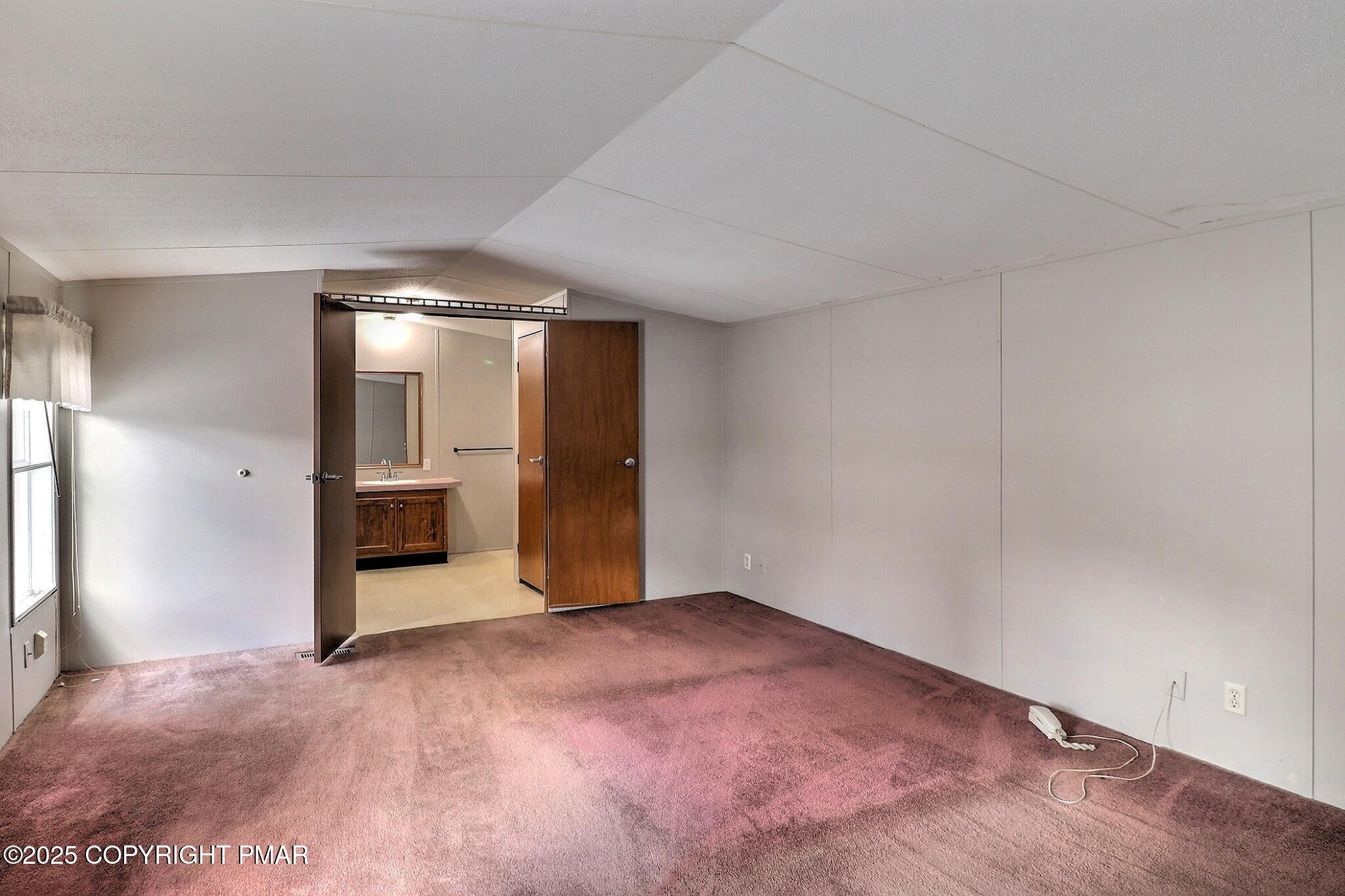 205 Oak Run Lane Stroudsburg, PA 18360 - Photo 16 of 29 wooden floor in a room