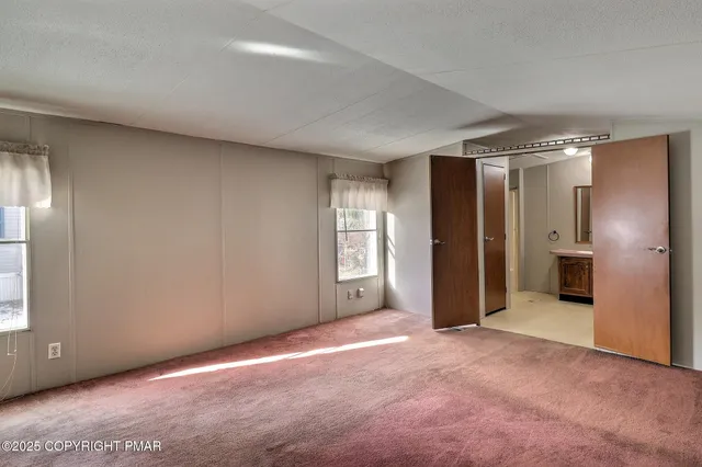 $79,800 | 205 Oak Run Lane, Stroudsburg, PA 18360