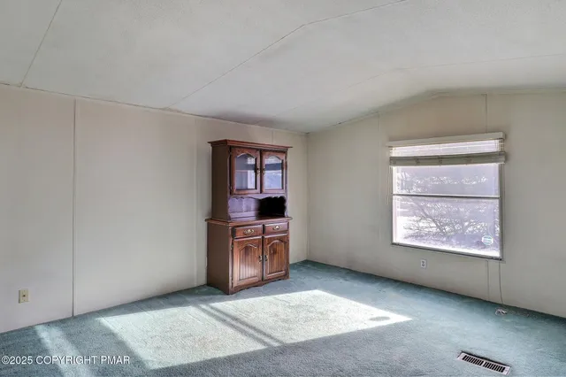 $79,800 | 205 Oak Run Lane, Stroudsburg, PA 18360