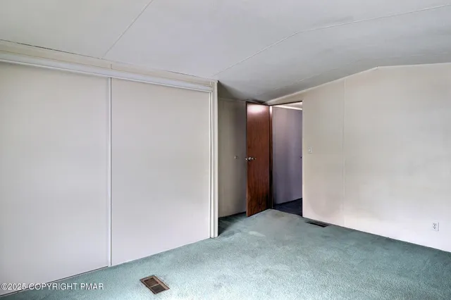 $79,800 | 205 Oak Run Lane, Stroudsburg, PA 18360