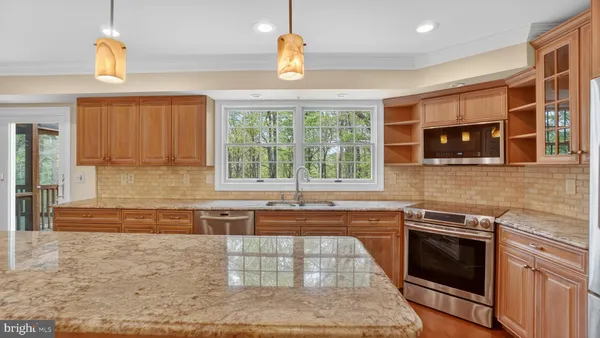 $650,000 | 328 Greenridge Drive, Dunkirk, MD 20754