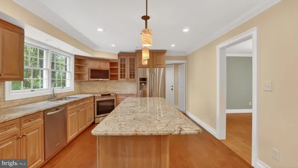 $650,000 | 328 Greenridge Drive, Dunkirk, MD 20754