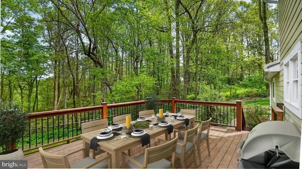 $650,000 | 328 Greenridge Drive, Dunkirk, MD 20754